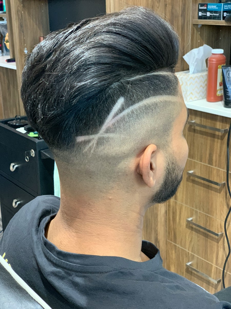Clippers working a skin fade